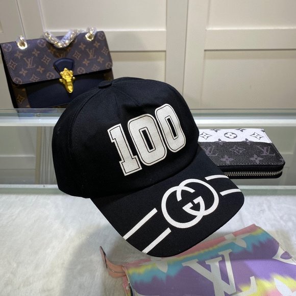 AUTHENTIC Gucci Hats main image 4
